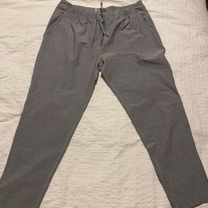 Sz 10 Lululemon athletic capri pants